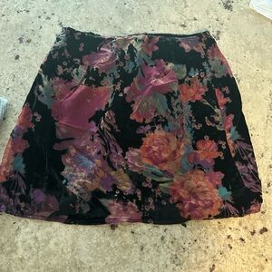 Floral velvet Skirt